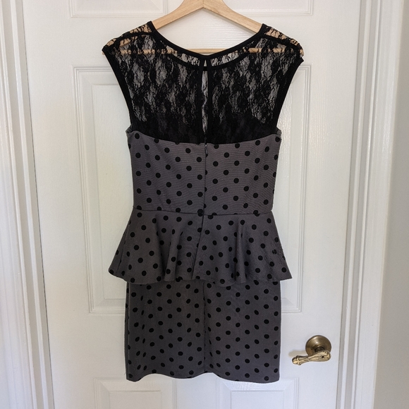 Fabulous Sweetheart, Peplum, and Polka Dot Dress by Speechless Size M - Picture 2 of 5